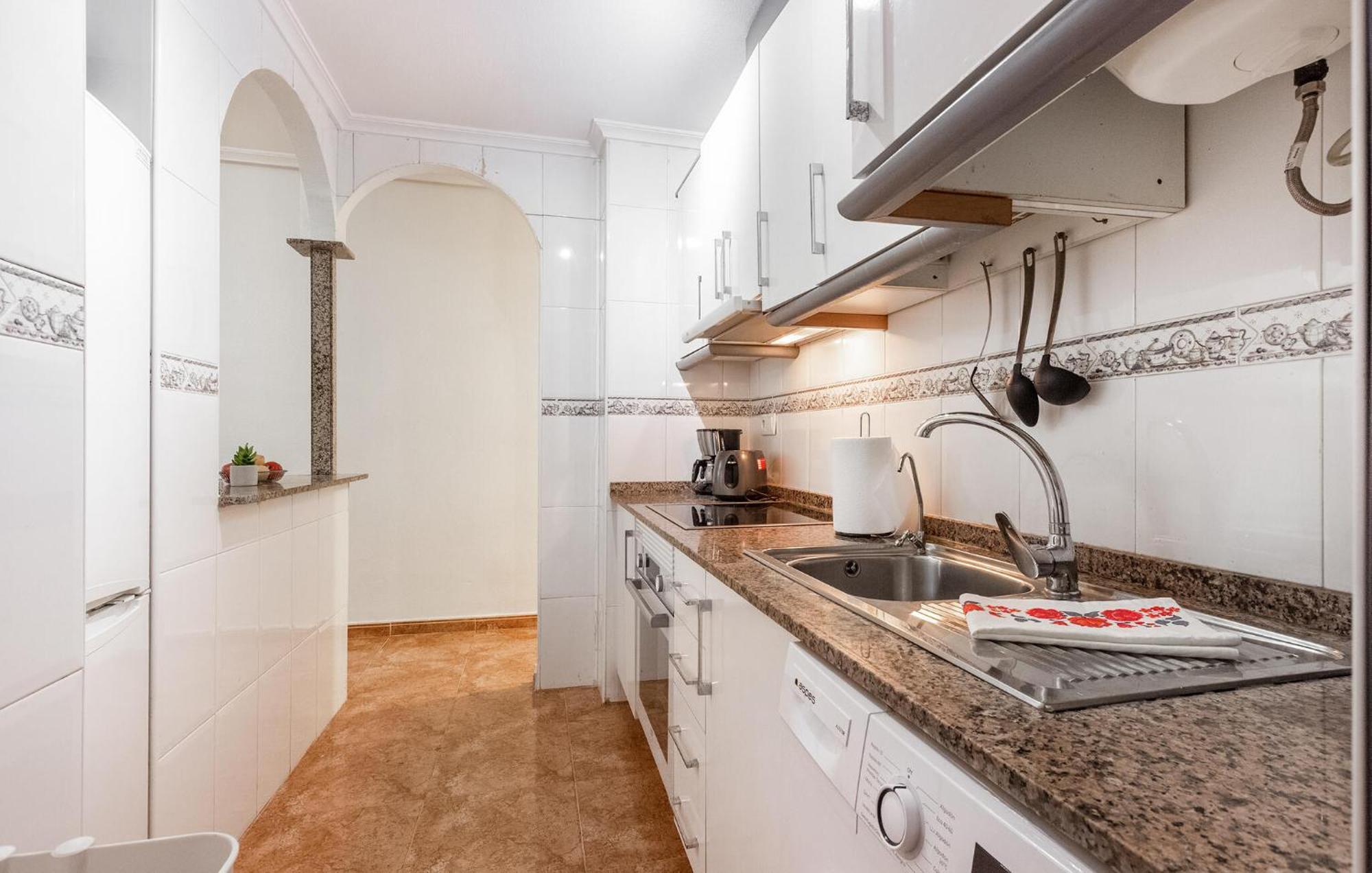 Amazing Apartment In Torrevieja With Kitchen Kültér fotó